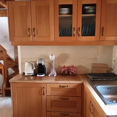 Milonas * モネンバシア