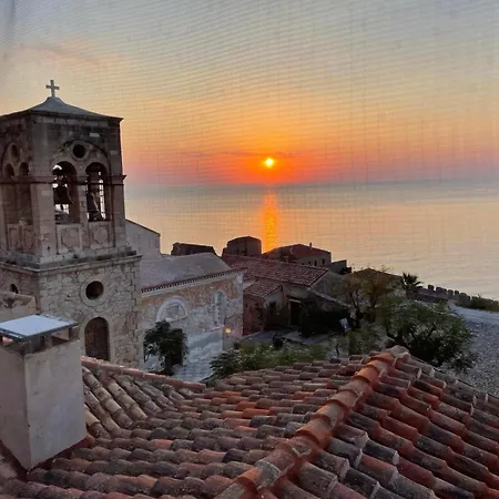 Milonas * Monemvasia
