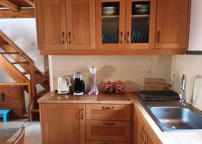 Milonas * מונמבאסיה