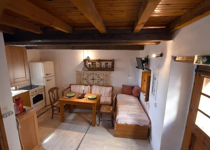 Milonas בית נופש *